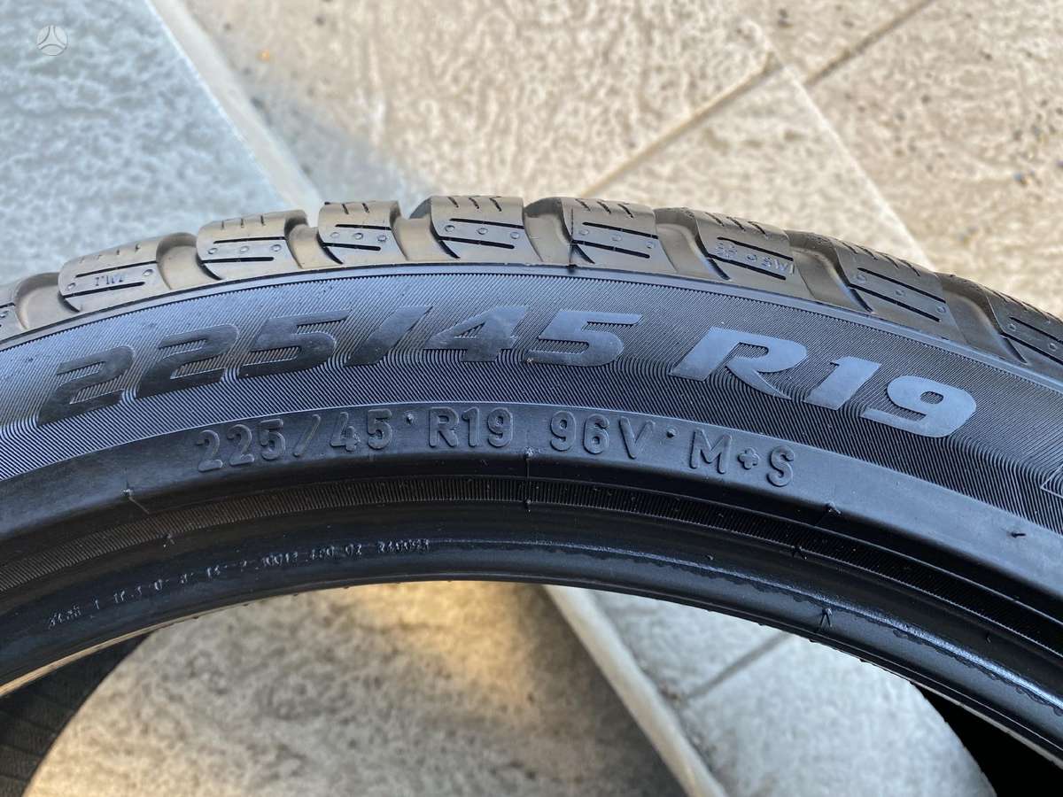 Pirelli Sottozero3, winter 225/45 R19
