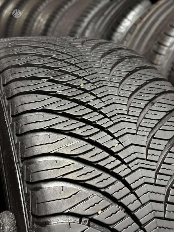 Goodyear VECTOR 4 SEASONS GEN-2, всесезонные 225/55 R17