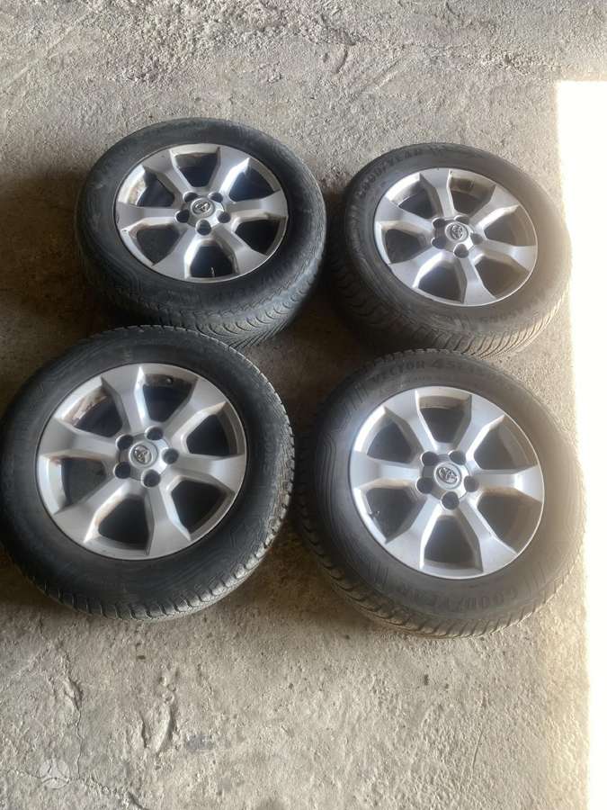 Toyota Rav4, light alloy, R17