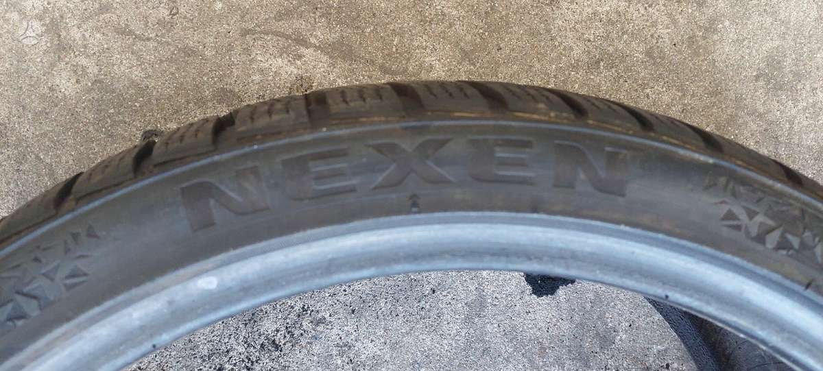 Nexen, winter 235/35 R19