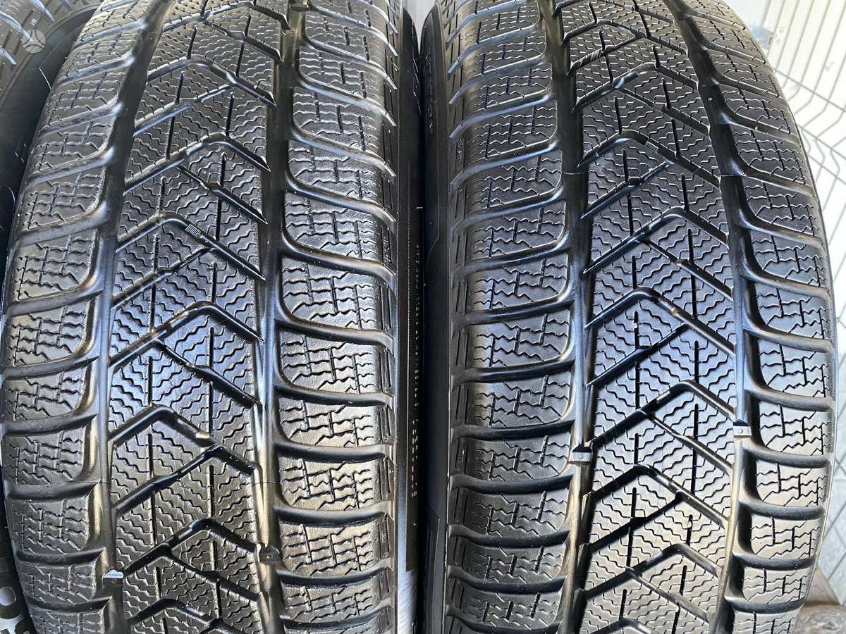 Pirelli Sottozero3, winter 215/55 R18