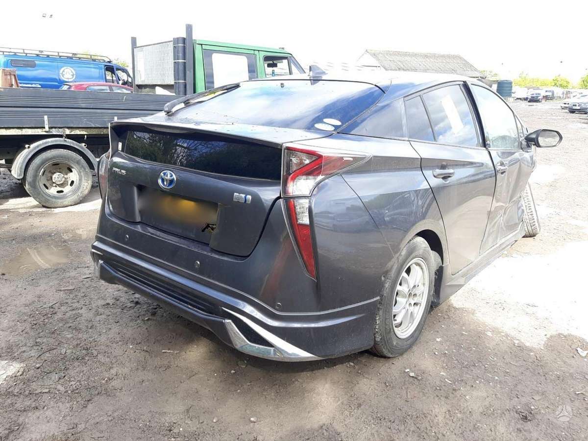 Toyota Prius, 2ZR-FXE / 1F7