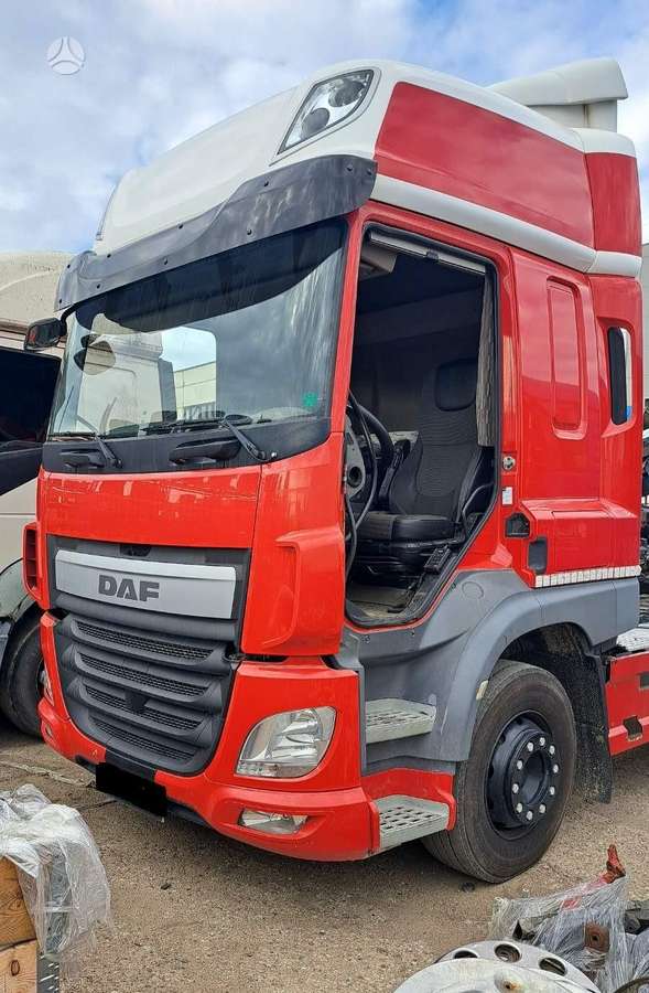 DAF CF440FT, vilcējs