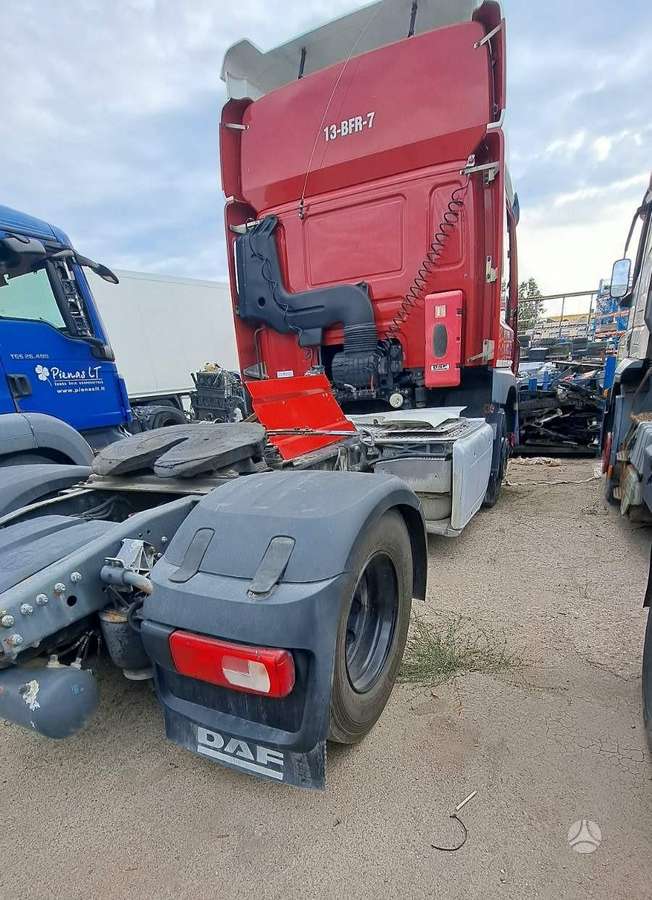 DAF CF440FT, vilkikai