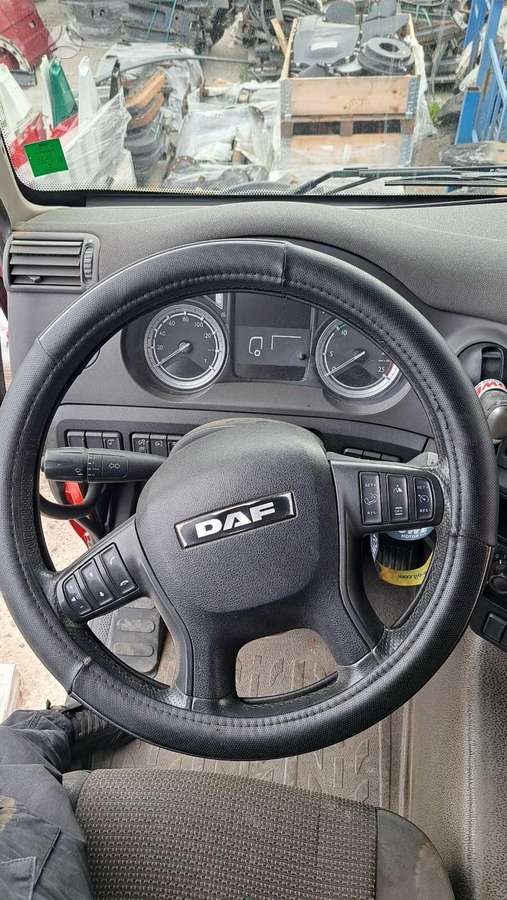 DAF CF440FT, vilkikai