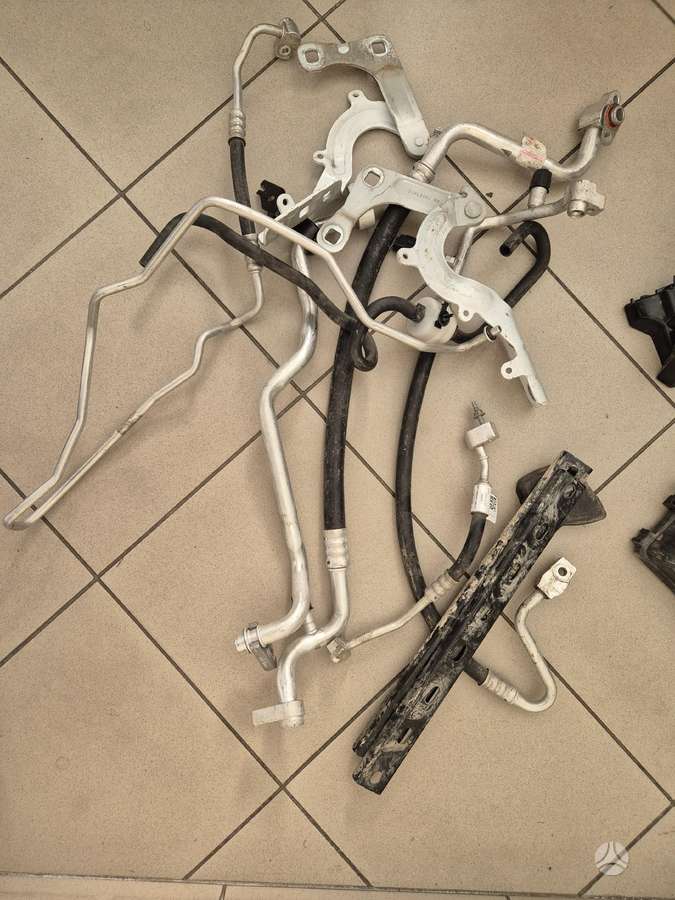 Ford Fiesta kėbulo dalys