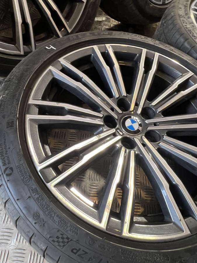 BMW, lengvojo lydinio, R18