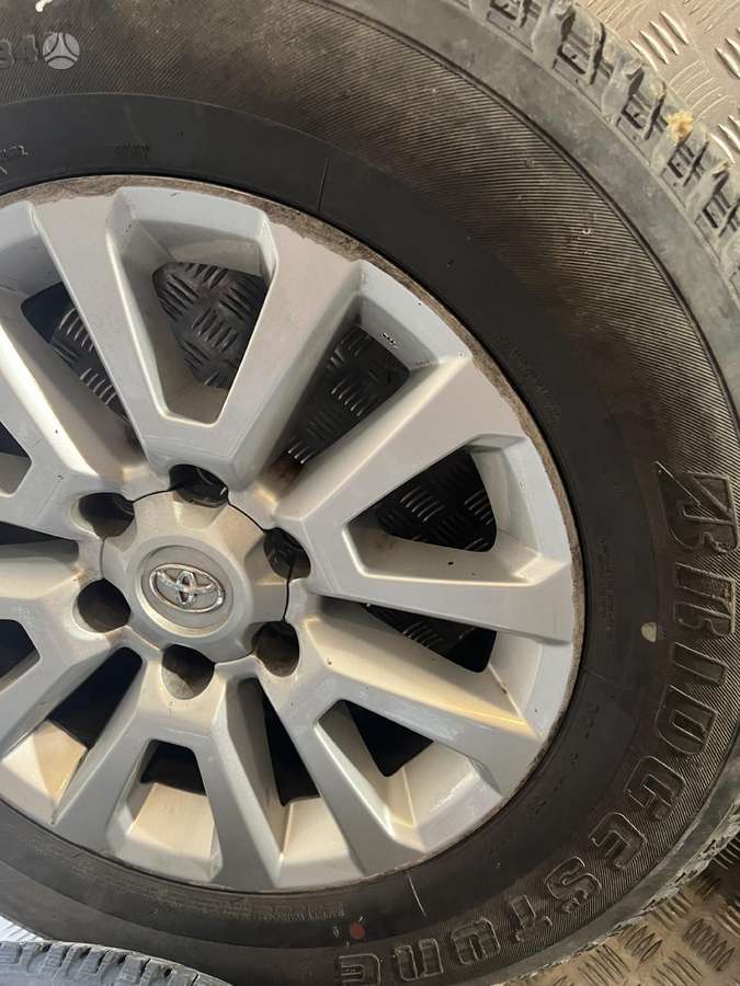 Toyota, lengvojo lydinio, R18