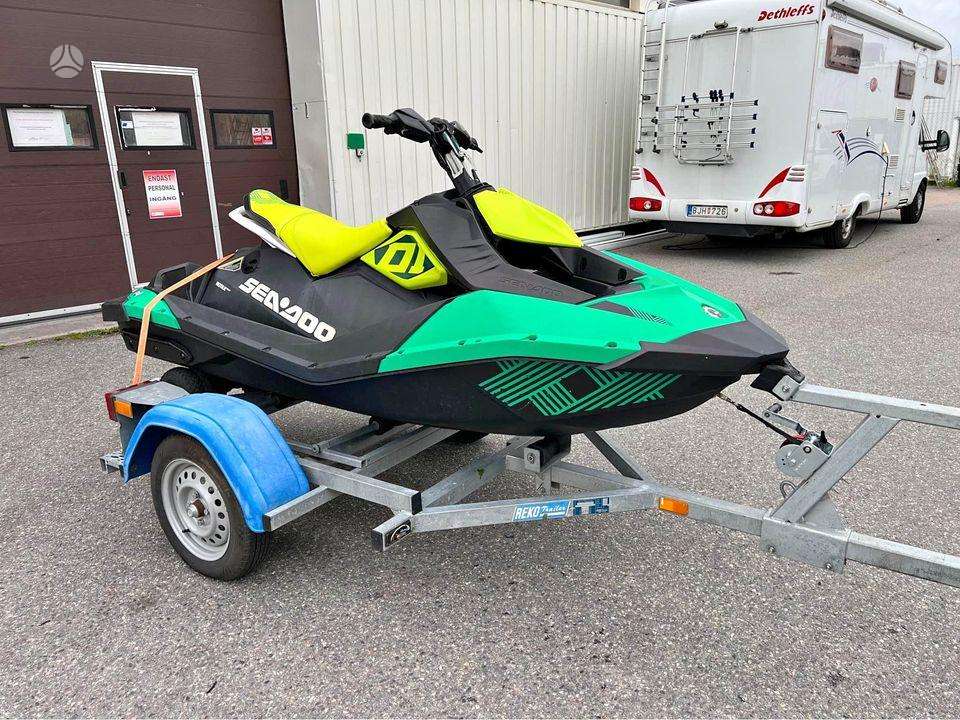Sea-Doo Spark trixx, jet skis
