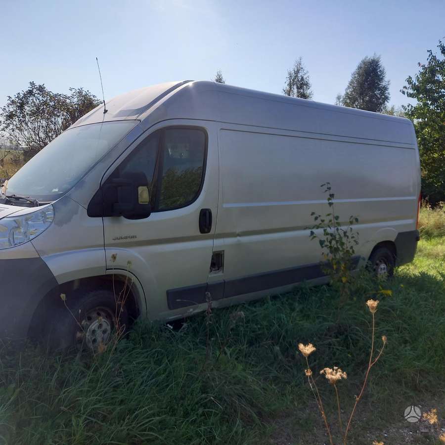 Citroen Jumper, preču