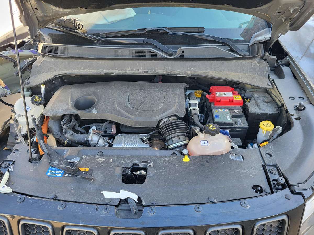 Jeep Compass rezerves daļās