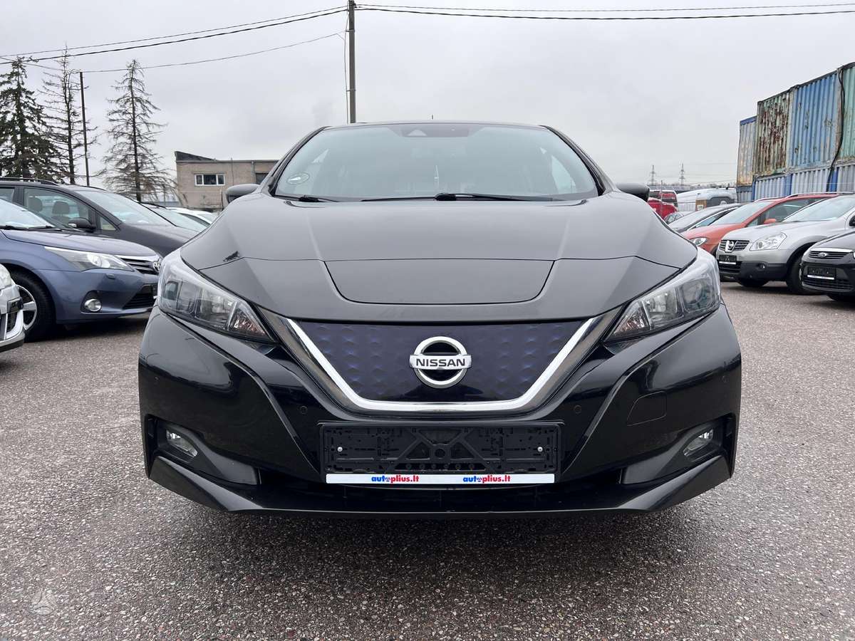 Nissan Leaf, 40 kWh, hatchback
