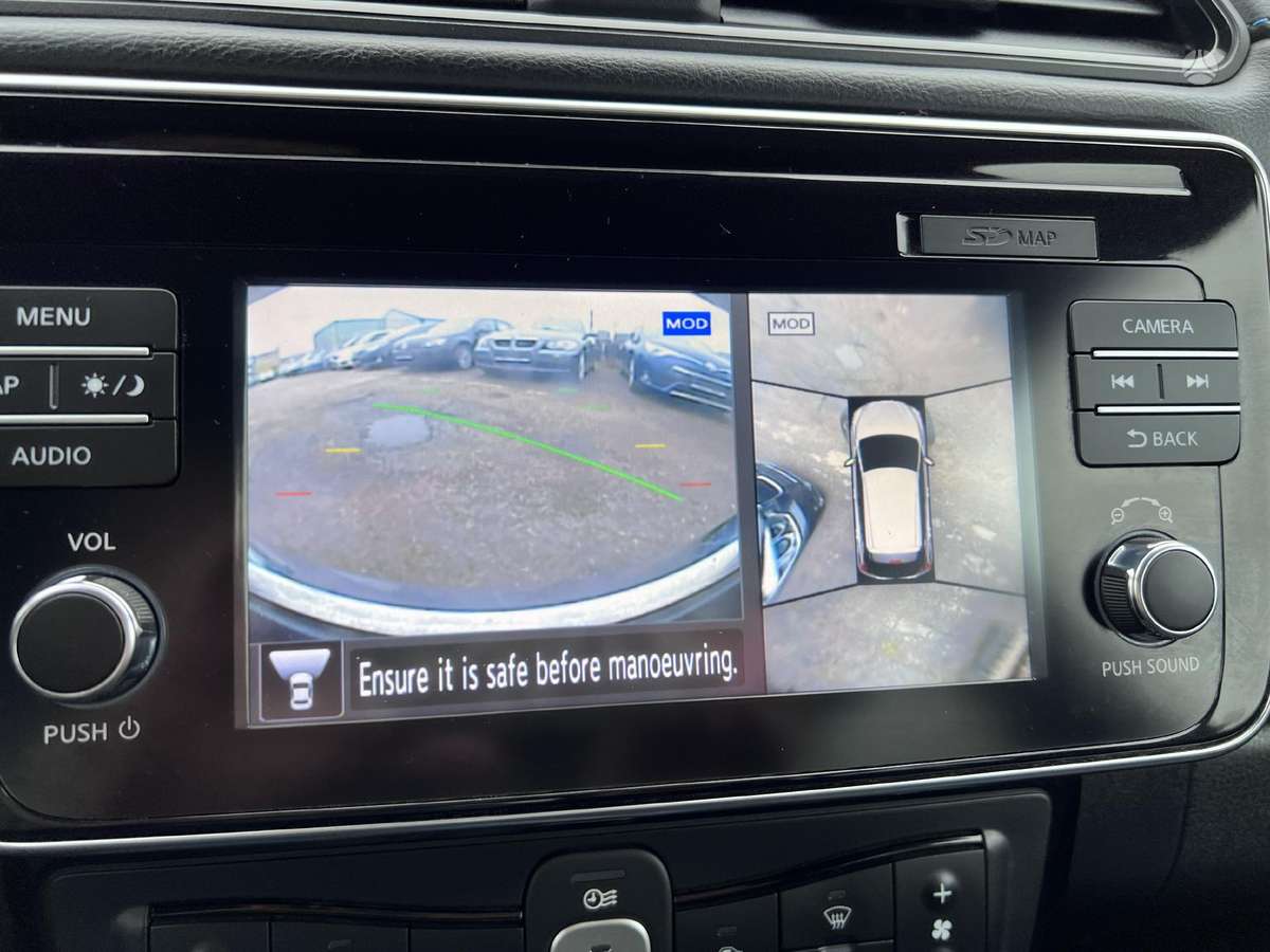 Nissan Leaf, 40 kWh, hatchback