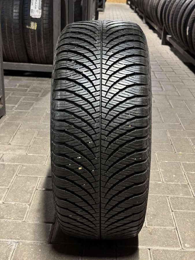 Goodyear VECTOR 4 SEASONS GEN-2, winter 225/50 R17