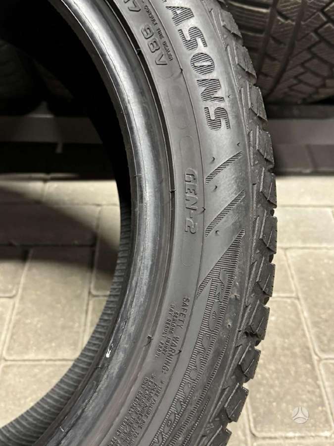Goodyear VECTOR 4 SEASONS GEN-2, winter 225/50 R17