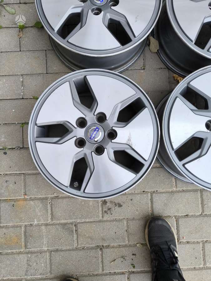 Volvo, light alloy, R15