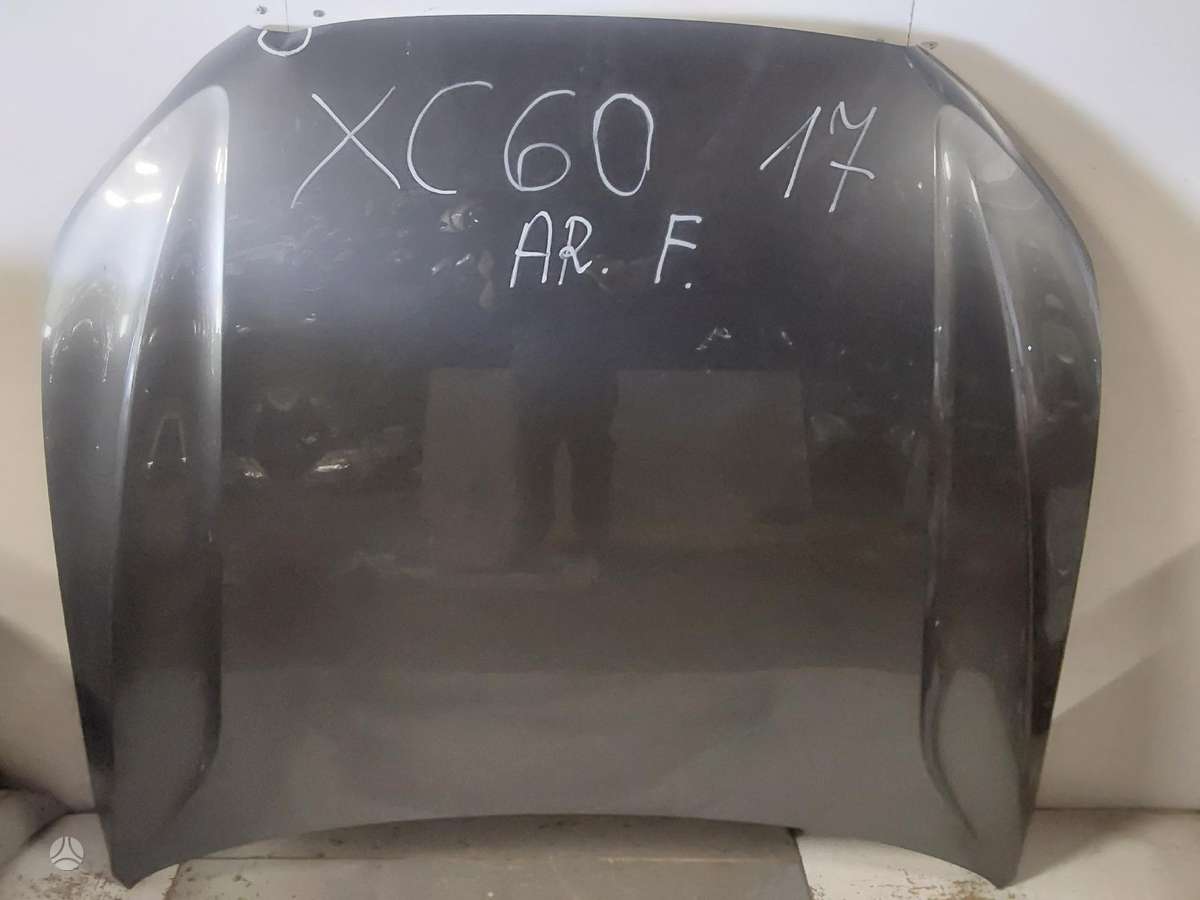 Volvo XC60 for parts