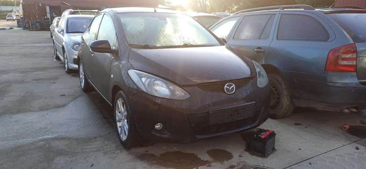 Mazda 2 for parts