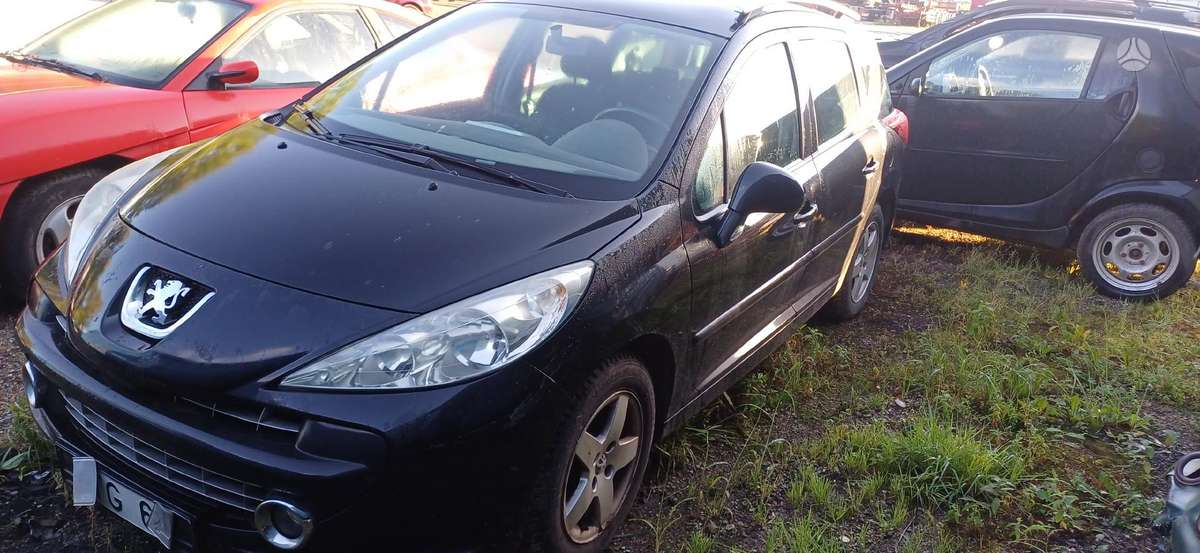 Peugeot 207 for parts