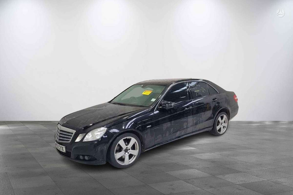 Mercedes-Benz E220