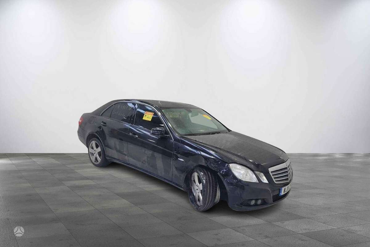 Mercedes-Benz E220
