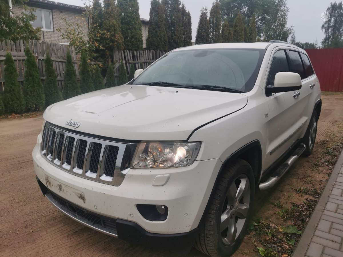 Jeep Grand Cherokee dalimis