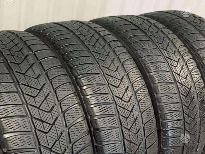 Pirelli Sottozero 3, winter 235/45 R18