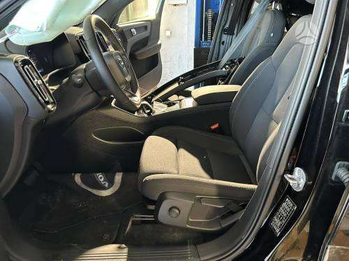 Volvo C40 dalimis