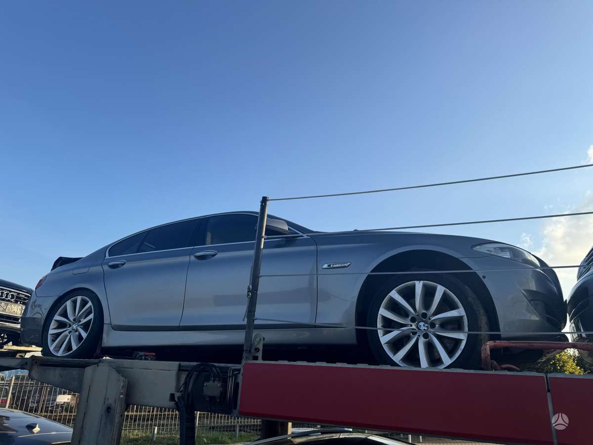 BMW 550