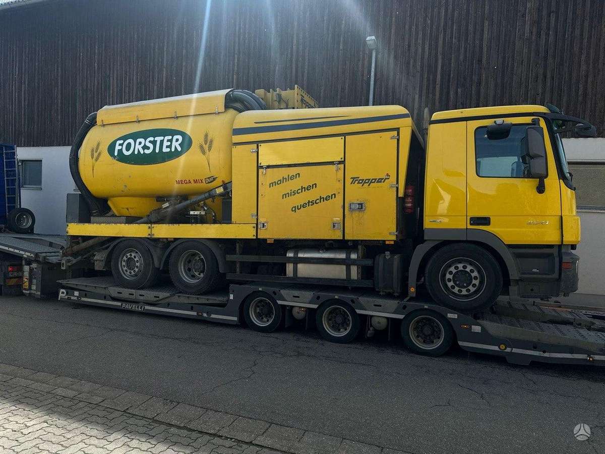 -Kita- Pavelli, custom trailer / semi-trailer