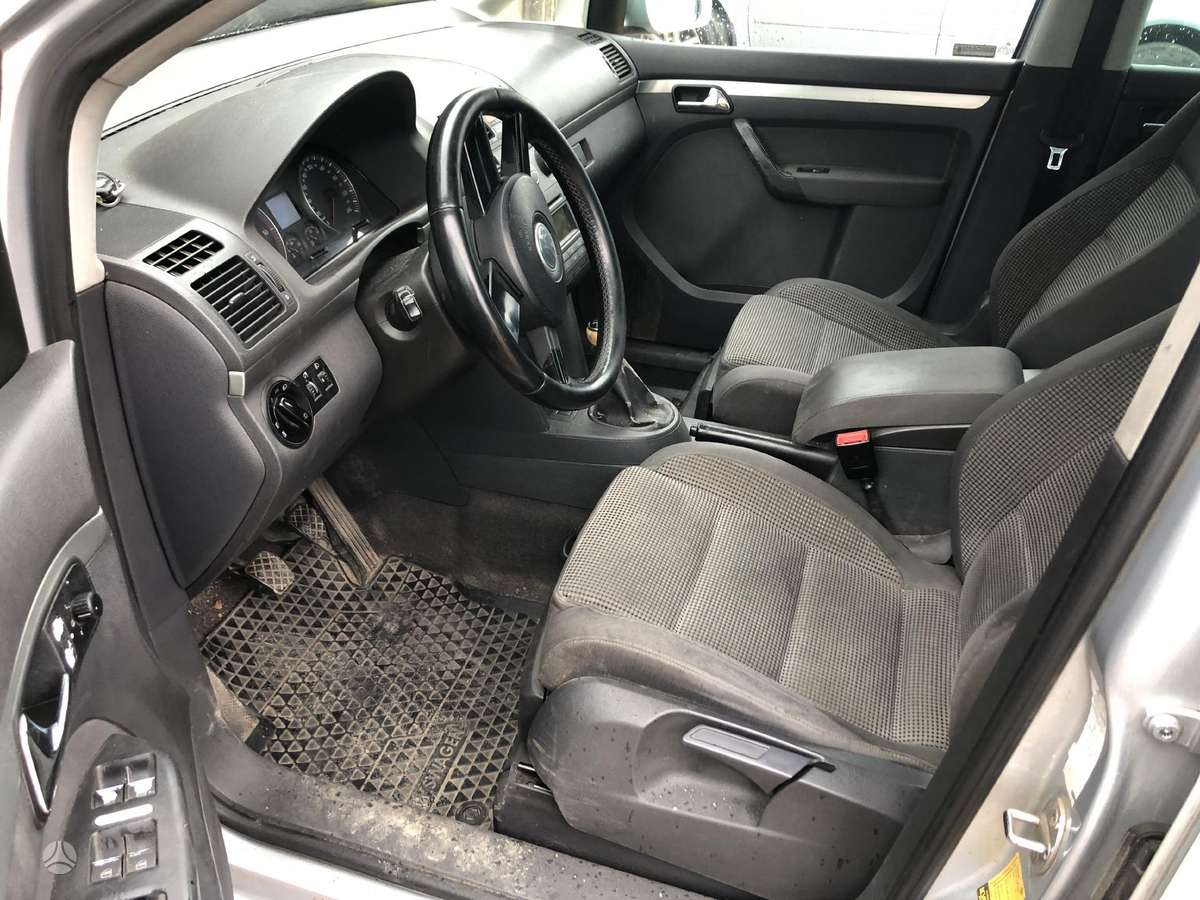 Volkswagen Touran dalimis