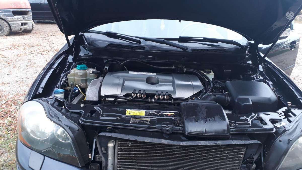 Volvo XC90 по частям