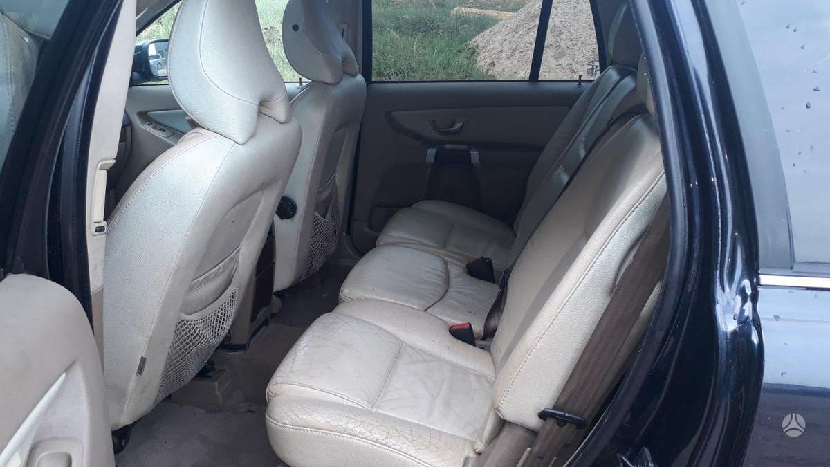 Volvo XC90 по частям