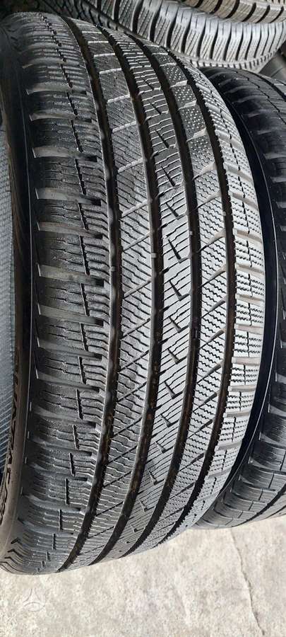Vredestein, universalios 245/45 R20