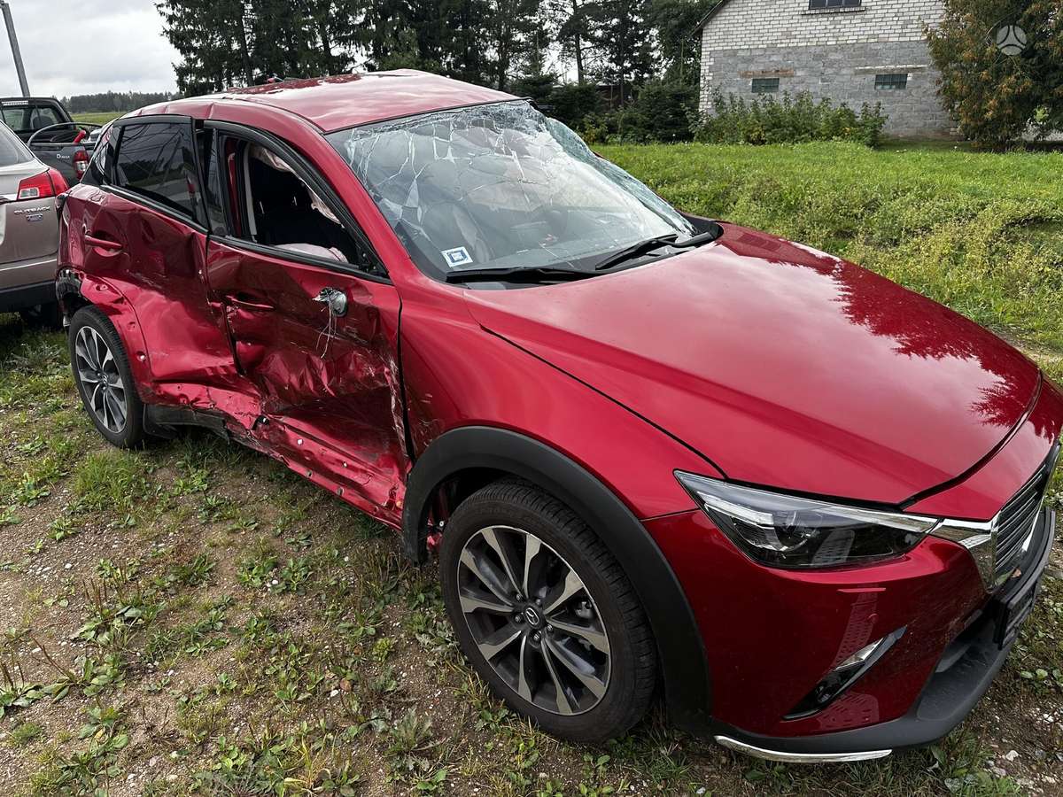 Mazda CX-3 Rida 9000 km full led