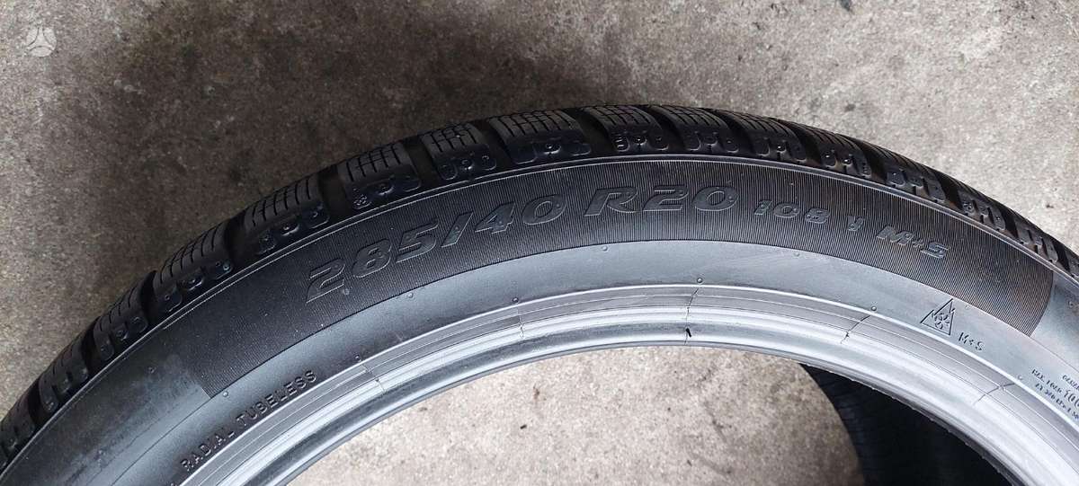 Pirelli, зимние 285/40 R20