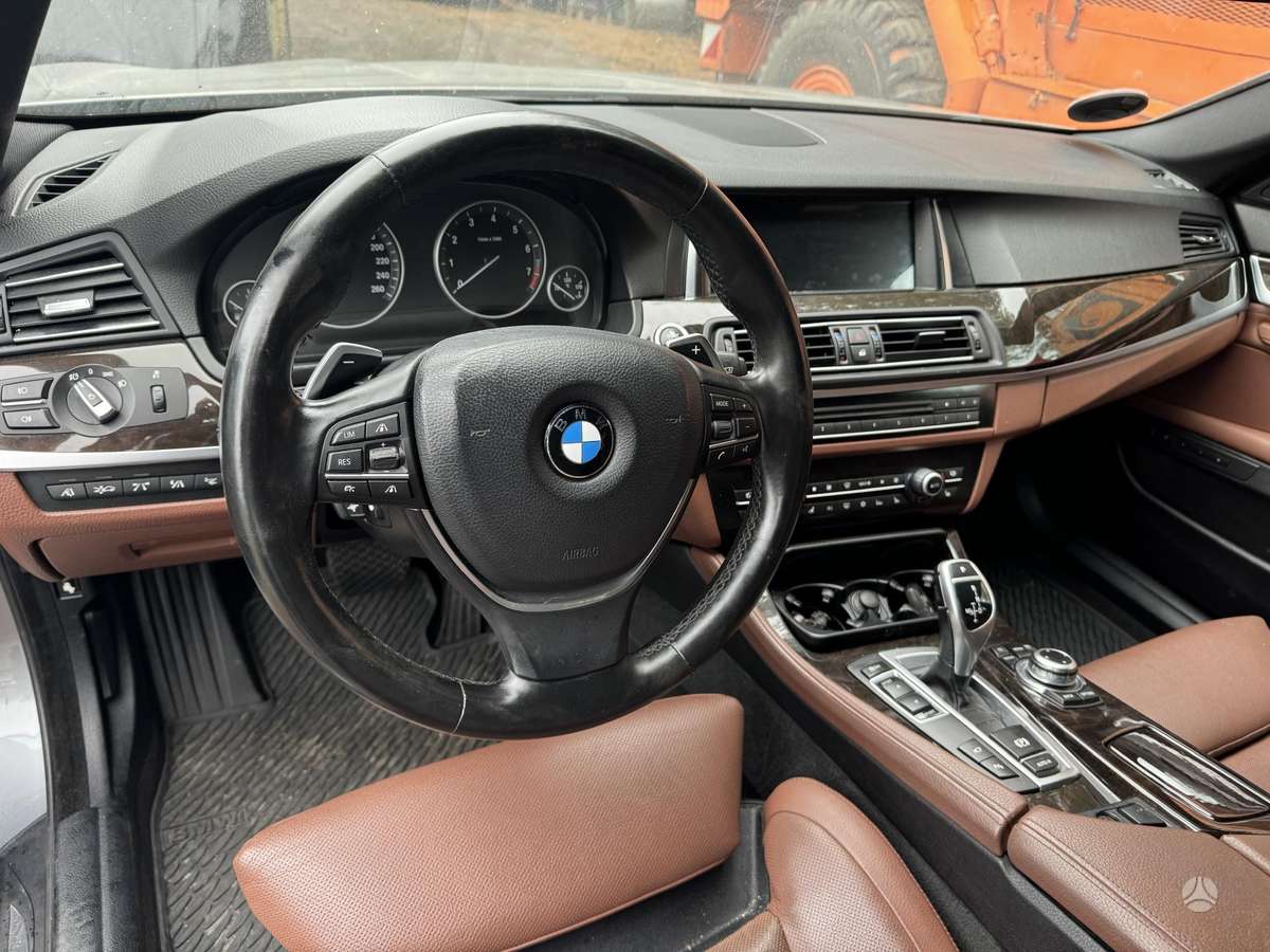 BMW 550