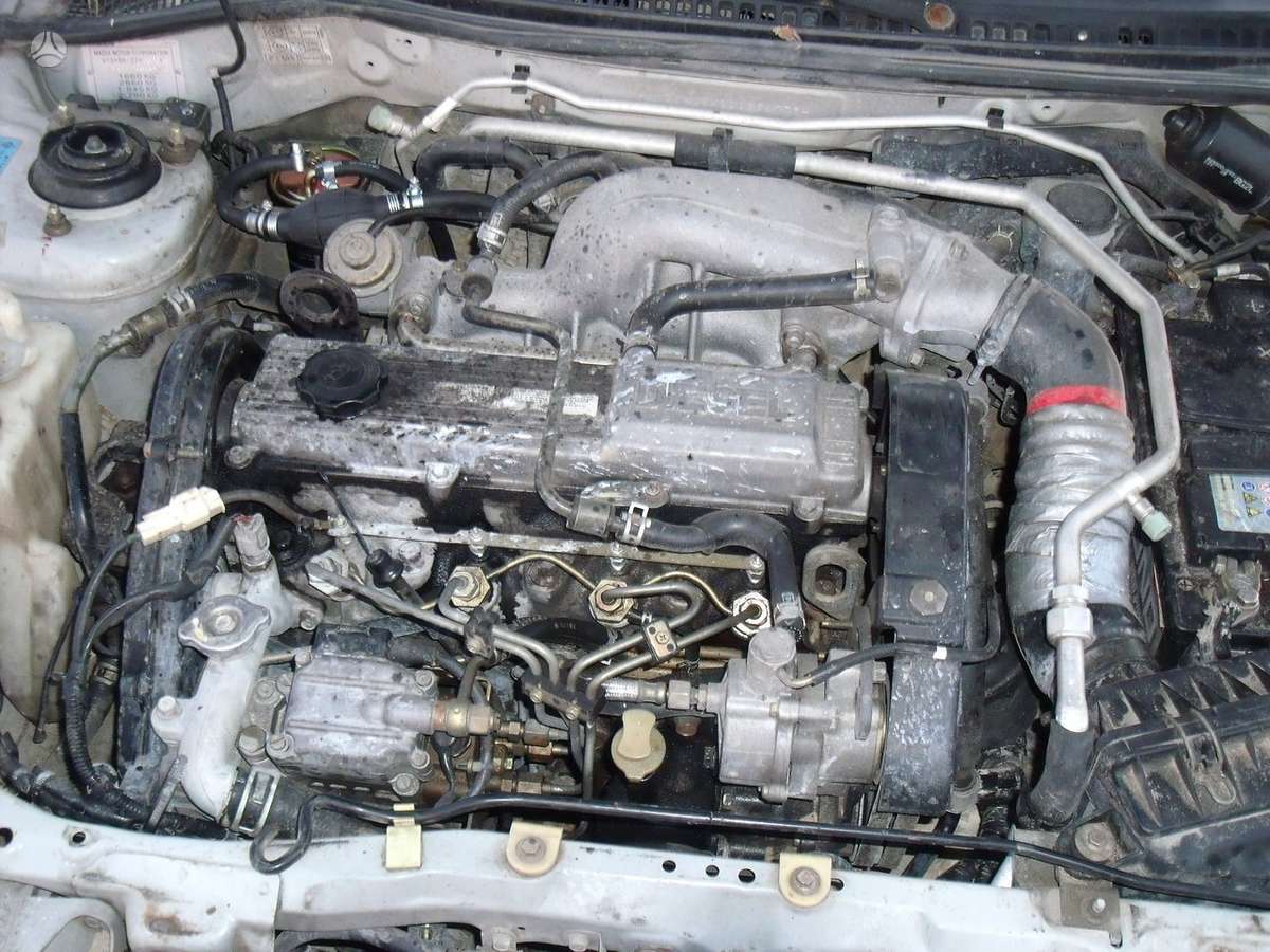 Mazda 323 Dalimis