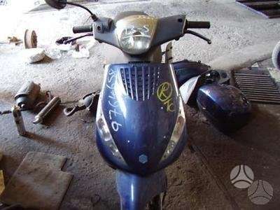 Piaggio Zip, motoroleriai / mopedai