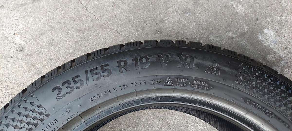 Continental, зимние 235/55 R19