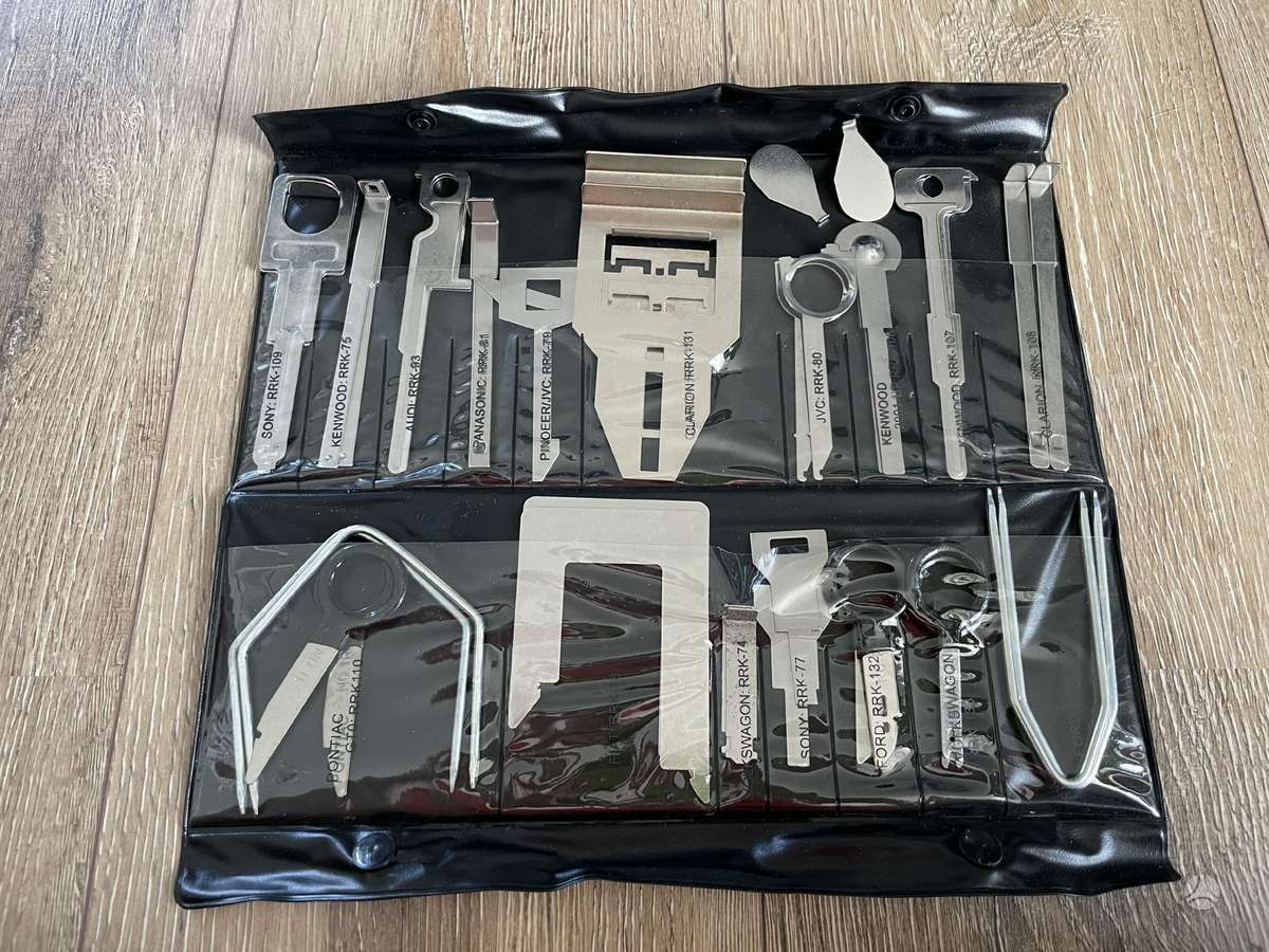 Magnetolos išėmimo raktų rinkinys