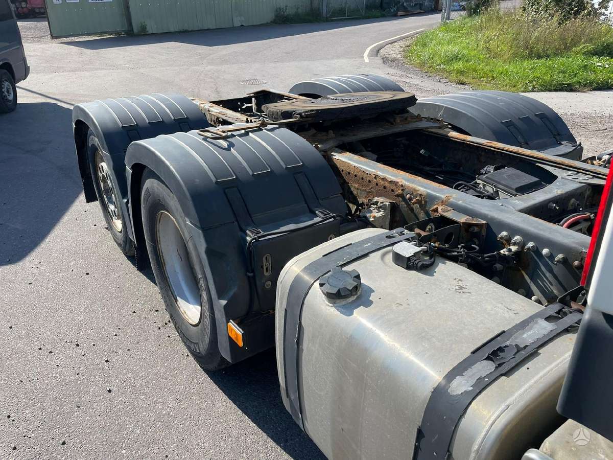 Volvo FM 420 6X2, single sleeper