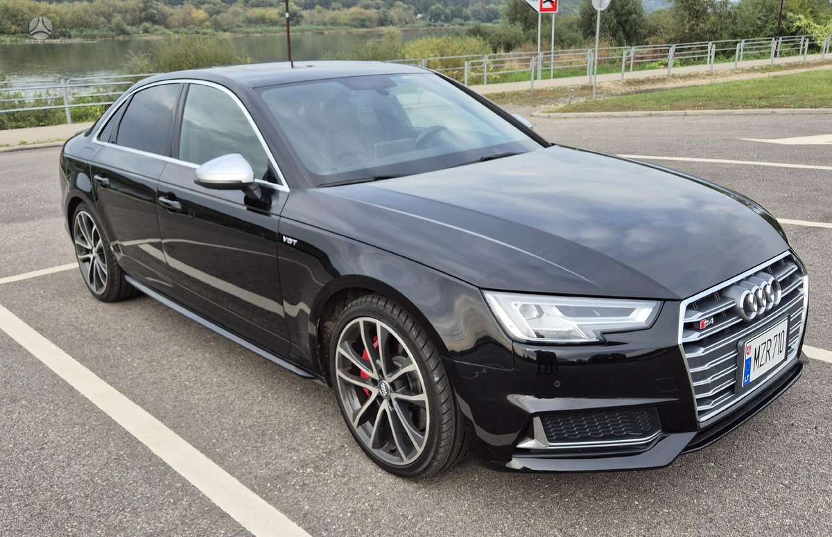Audi S4, 3.0 l., Седан