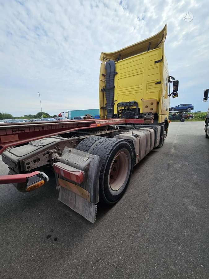 Volvo FH, 2 спальных места