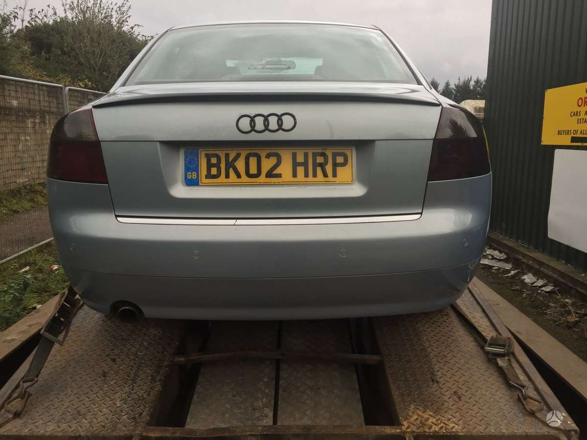 Audi A4 Audi a4 dalimis