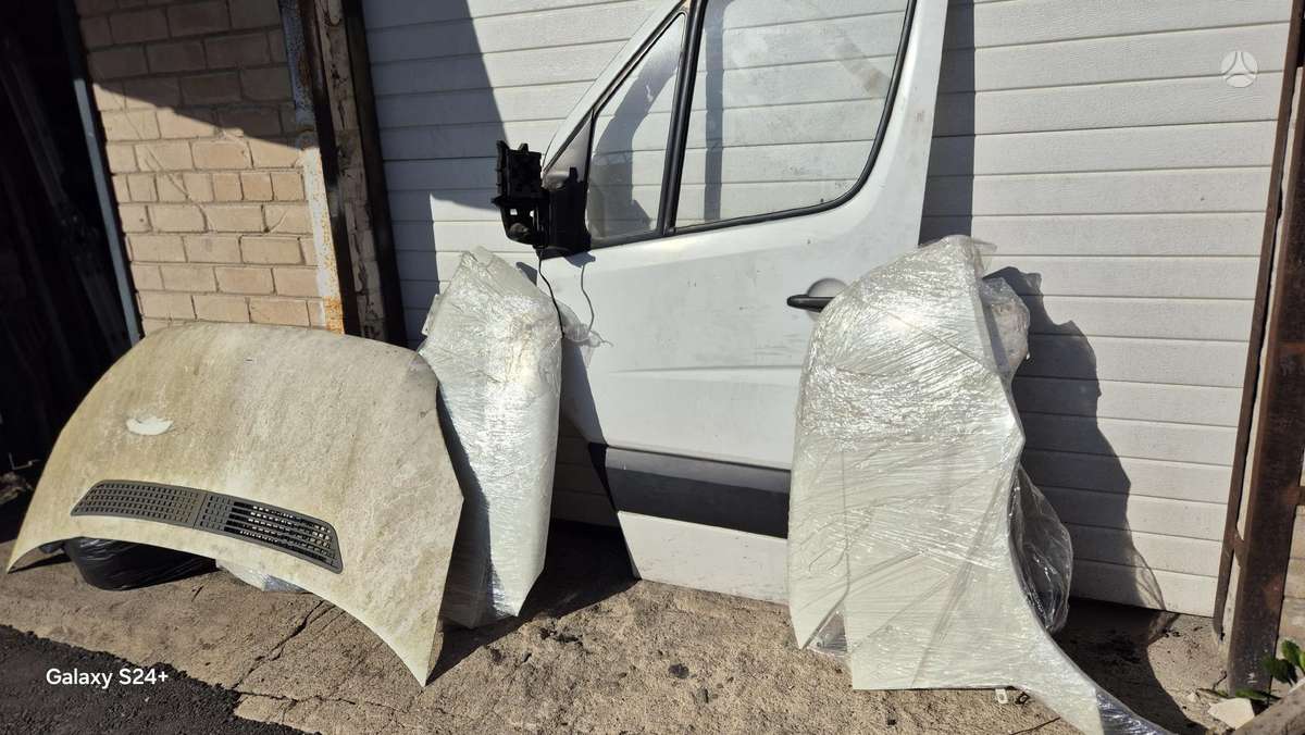 Volkswagen CRAFTER, cargo vans