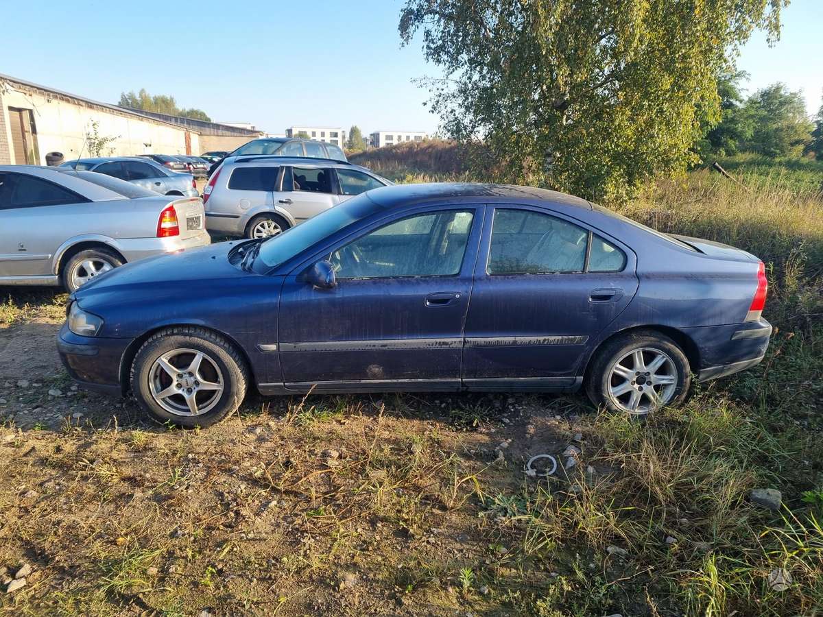 Volvo S60 Dalimis prašiškių 53 12 angaras