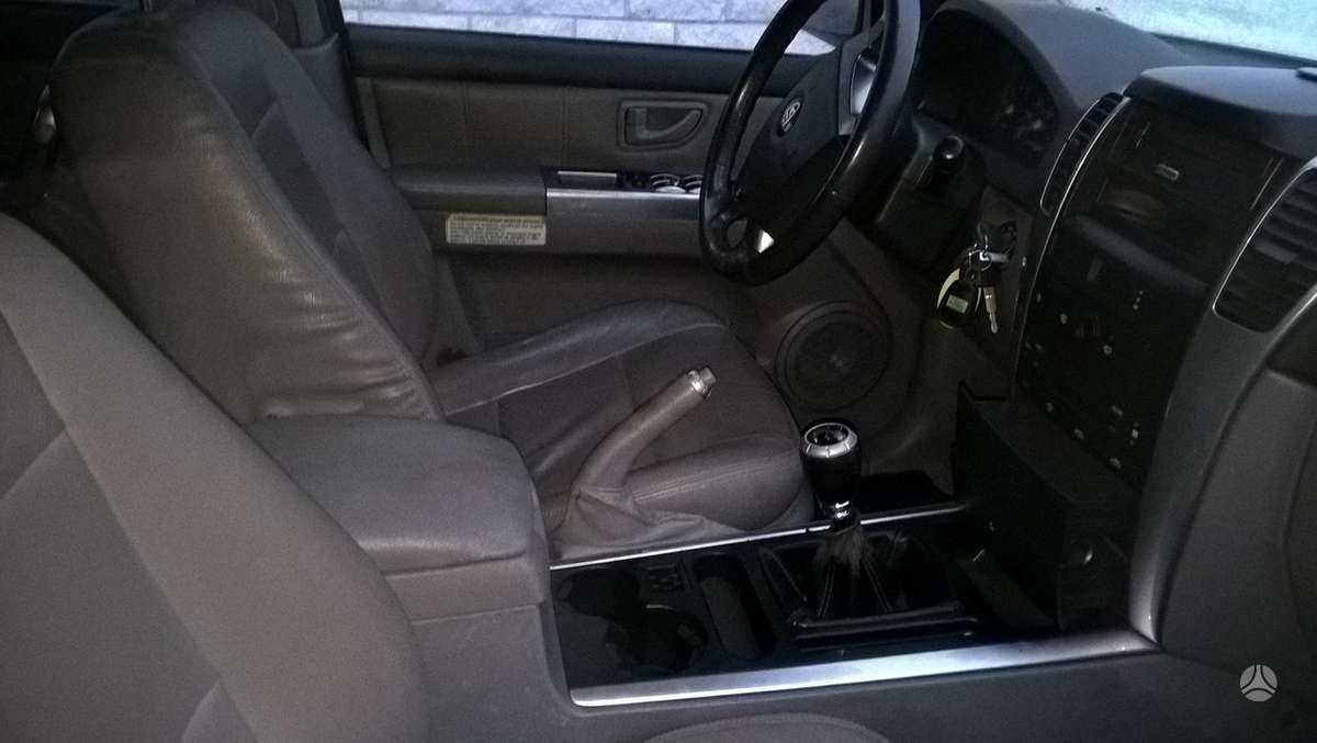 Kia Sorento dalimis. Variklio defektas
