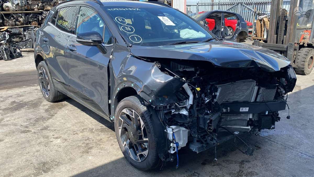 Kia Sportage for parts