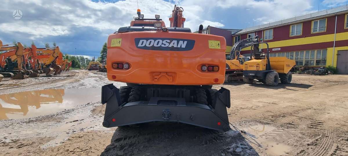 Doosan DX160W, ekskavatoriai